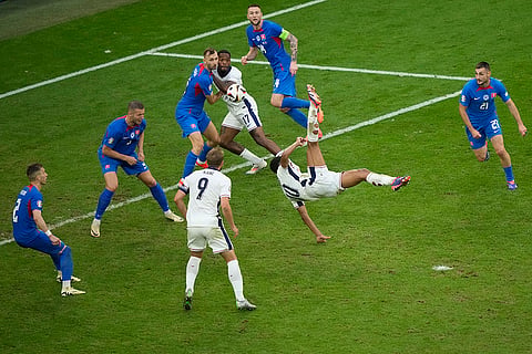 Jude Bellingham scores England's first goal